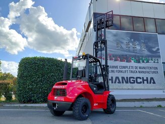 Chariot élévateur tout terrain Hangcha TT25-2 (CPCD25-X2W98E-RT2)