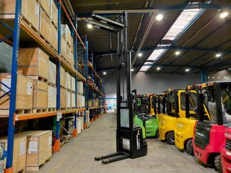 Gerbeur accompagnant Hangcha CDD20 XT1-SI