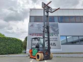 Chariot élévateur frontal 4 roues Toyota 8FBMT50