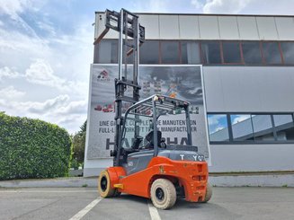 Chariot élévateur frontal 4 roues Toyota 8FBMT50