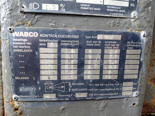 Tracteur industriel Terberg RT222