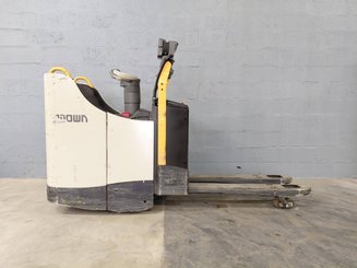 Transpalette porté debout Crown WT3040