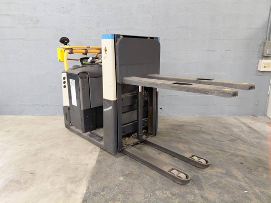 Préparateur de commandes Crown GPC3045