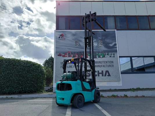 Chariot élévateur frontal 4 roues Hyster H3.00FT
