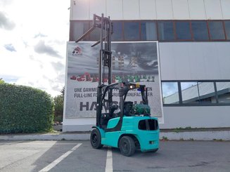 Chariot élévateur frontal 4 roues Hyster H3.00FT
