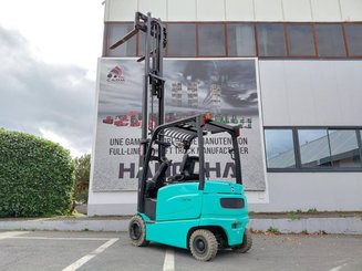 Chariot élévateur frontal 4 roues Hyster J2.50XM