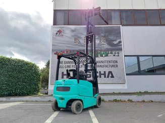 Chariot élévateur frontal 4 roues Hyster J2.50XM