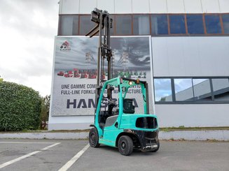 Chariot élévateur frontal 4 roues Yale GDP25VX