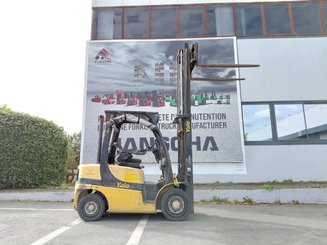 Chariot élévateur frontal 4 roues Yale GDP25VX