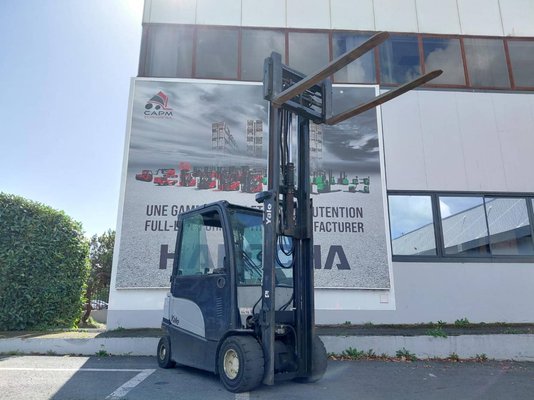 Chariot élévateur frontal 4 roues Yale ERP30VL