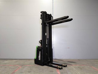 Gerbeur accompagnant Hangcha CDD20 XT1-SI