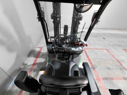 Chariot élévateur frontal 3 roues Hangcha XC3-20i (CPDS20-XCY2G-SI)