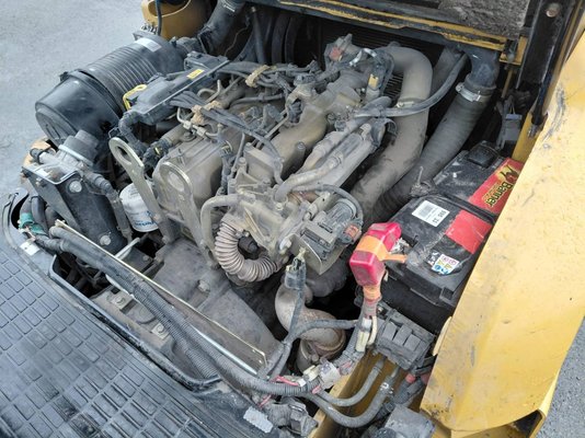 Chariot élévateur frontal 4 roues Caterpillar DP55NT MC