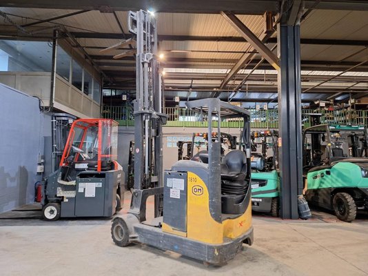 Chariot à mât rétractable OM XRS20AC 