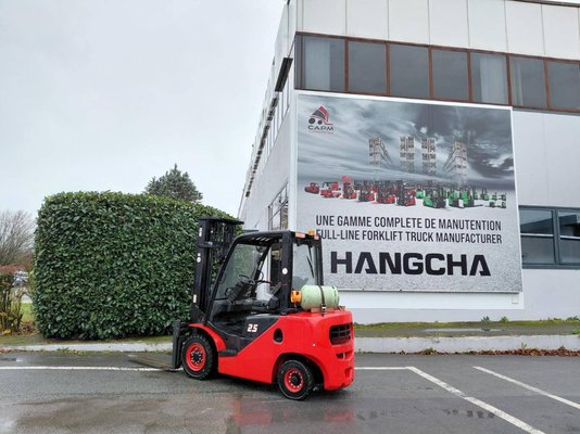 Chariot élévateur frontal 4 roues Hangcha XF25G