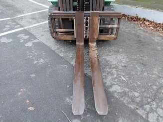 Chariot élévateur frontal 4 roues Mitsubishi FD50N