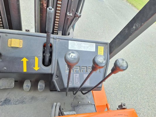 Chariot élévateur frontal 4 roues Carer R45N5