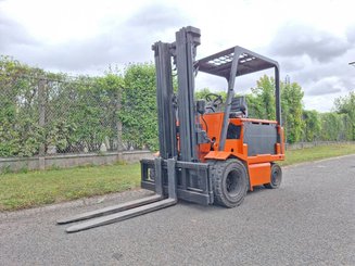 Chariot élévateur frontal 4 roues Carer R45N5