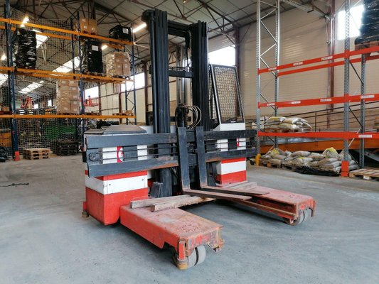 Chariot élévateur latéral multidirectionnel - ESA30