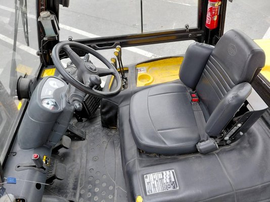 Chariot élévateur frontal 4 roues Hyundai 40L-7A