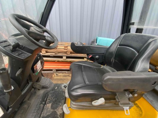 Chariot élévateur gaz Yale GLP35VX-BASE