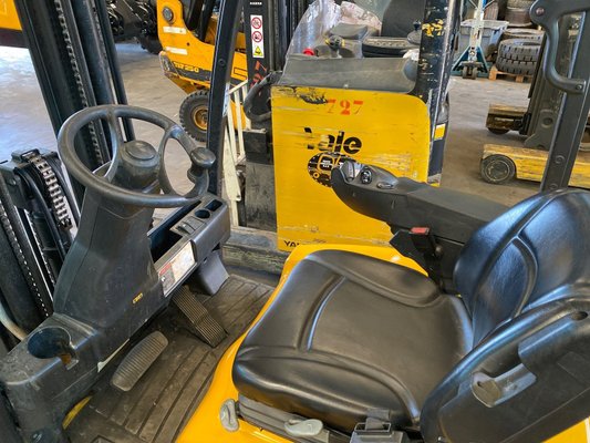 Chariot élévateur électrique Yale ERP15VT SWB