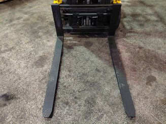 Chariot élévateur électrique Yale ERP16VT SWB