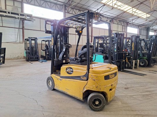 Chariot élévateur électrique Yale ERP16VF LWB