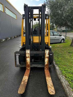 Chariot élévateur frontal 4 roues Yale GLP55VX