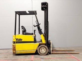 Chariot élévateur électrique Yale ERP15RCF