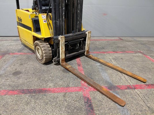 Chariot élévateur électrique Yale ERP15RCF