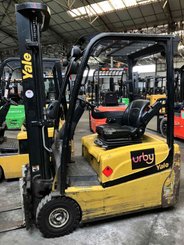 Chariot élévateur électrique Yale ERP16VT