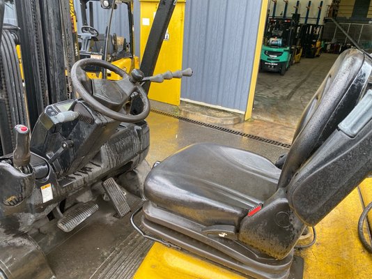Chariot élévateur gaz Yale GLP30MX