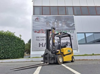 Chariot élévateur électrique Yale ERP25VL