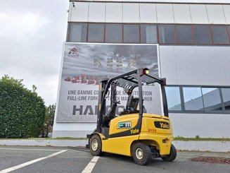 Chariot élévateur électrique Yale ERP25VL