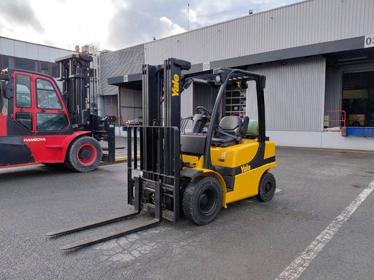 Chariot élévateur gaz Yale GLP25VX