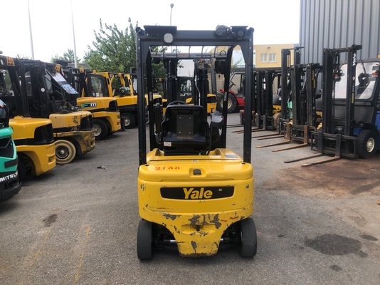 Chariot élévateur électrique Yale ERP16VF