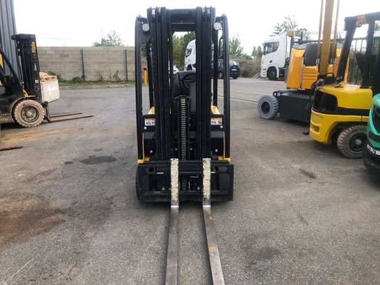 Chariot élévateur électrique Yale ERP16VF