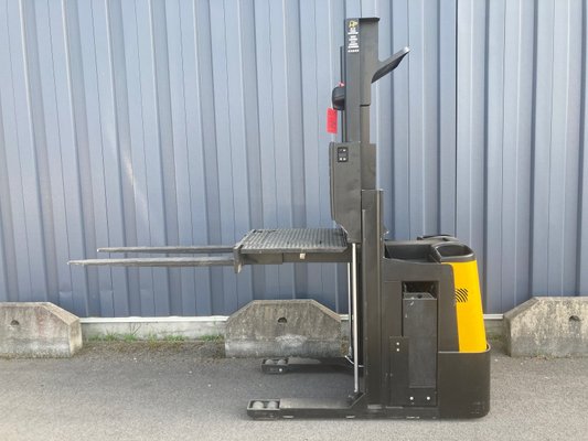 Préparateur de commandes à nacelle élevable - NOL10N