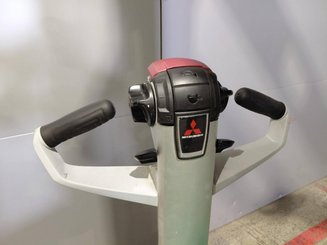 Gerbeur Mitsubishi SBP12N2