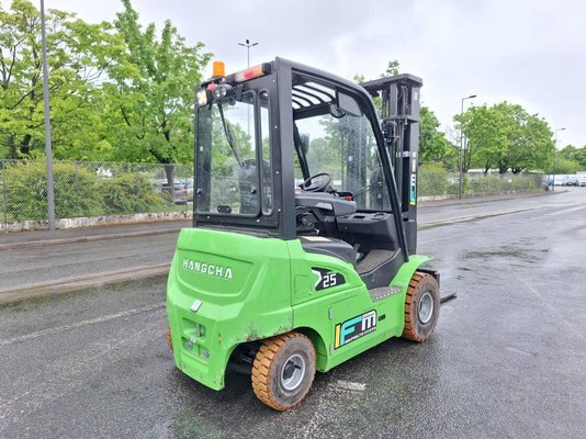Chariot élévateur frontal 4 roues Hangcha XC25i