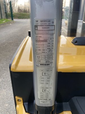 Gerbeur Caterpillar NSP16N2