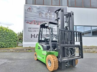 Chariot élévateur frontal 4 roues Hangcha XC30i
