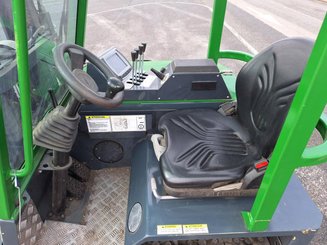 Chariot multidirectionnel Combilift CBE2500