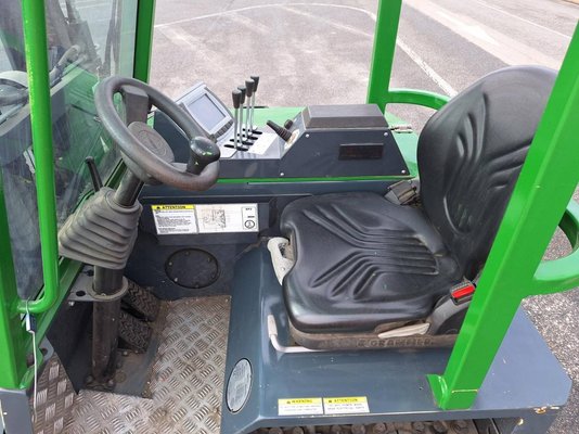 Chariot multidirectionnel Combilift CBE2500