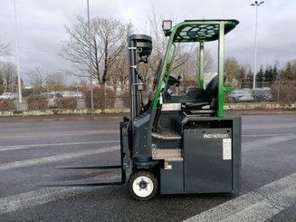 Chariot multidirectionnel Combilift CBE2500
