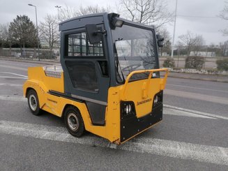 Tracteur de remorquage Jungheinrich EZS 6250