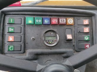 Tracteur de remorquage Jungheinrich EZS 6250