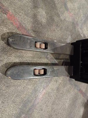 Gerbeur accompagnant Hangcha CDD16-AEC1