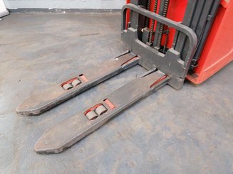 Gerbeur porté assis Fenwick L12